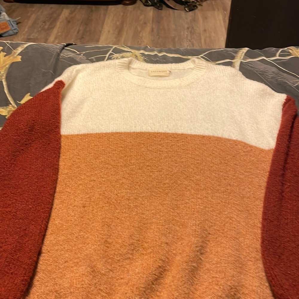 Sweater soft and warm